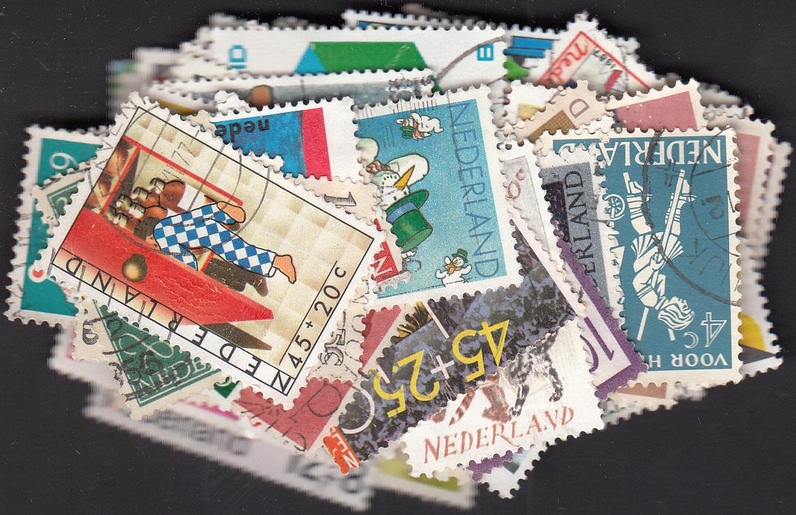 Dutch Charity stamps - Large format - 100 Stamps