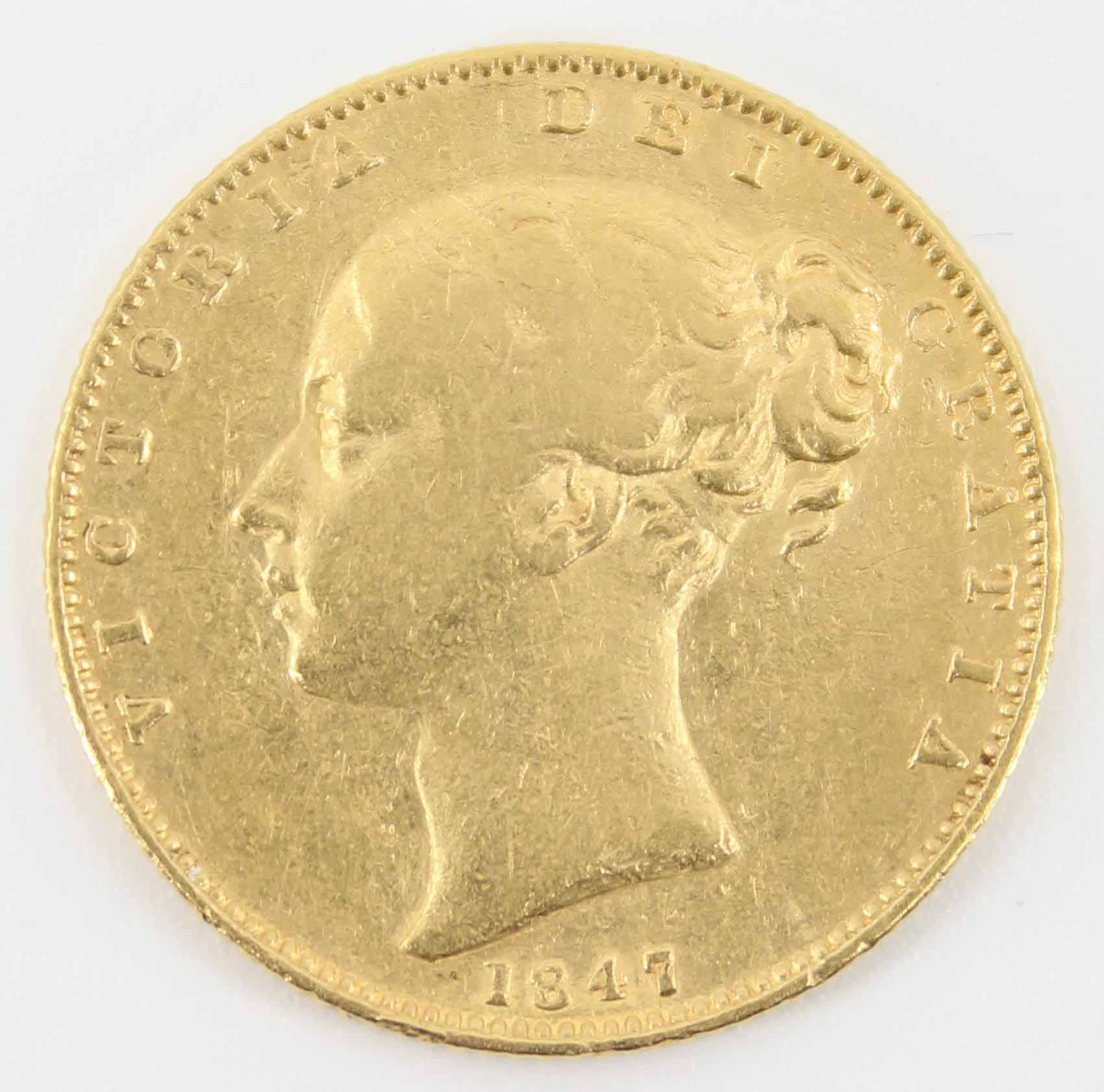 1847 Queen Victoria Sovereign Young head / Shield Reverse