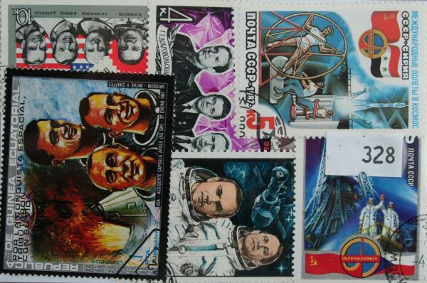 Astronauts 25 Stamps (328)