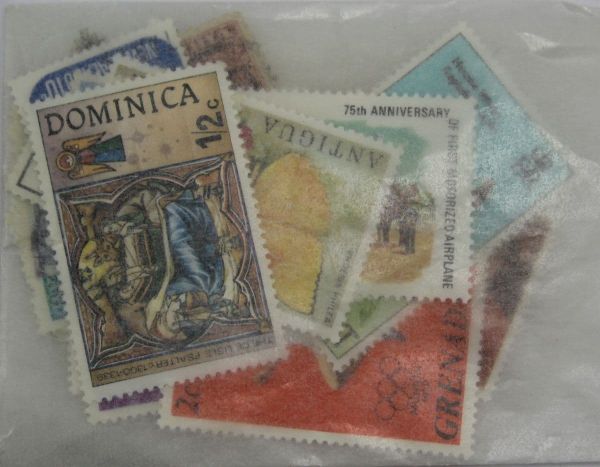 British Colonies 25 Stamps (L109)