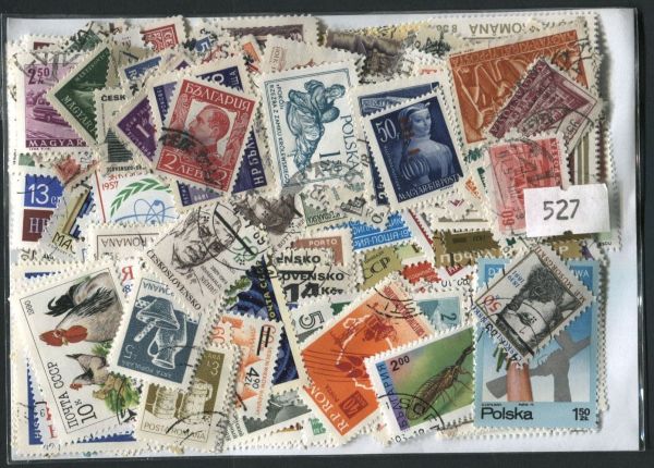 Eastern European Countries 300 Stamps (527)