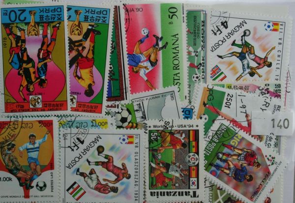 Football 100 Stamps (140)