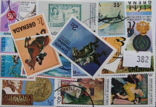 Grenada/Grenadines 30 Stamps (382)