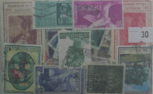 Italy 200 Stamps (30)