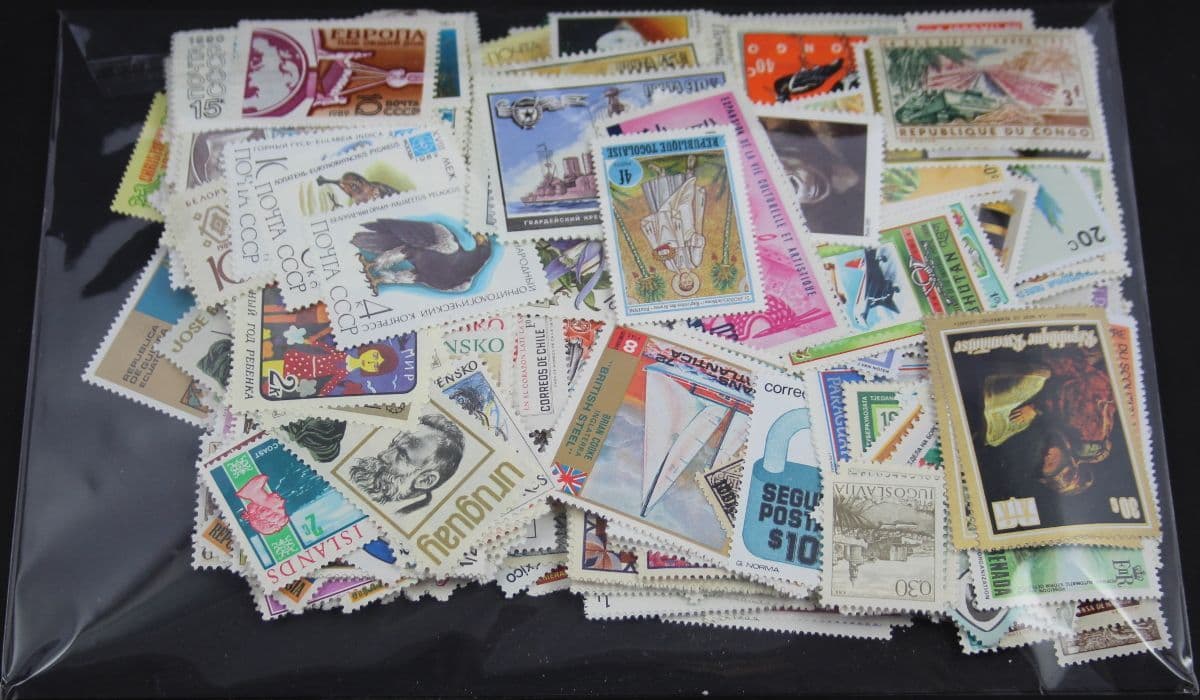 Worldwide 500 Stamps (Mint) (w/ sheets (diff. from 681) (682)