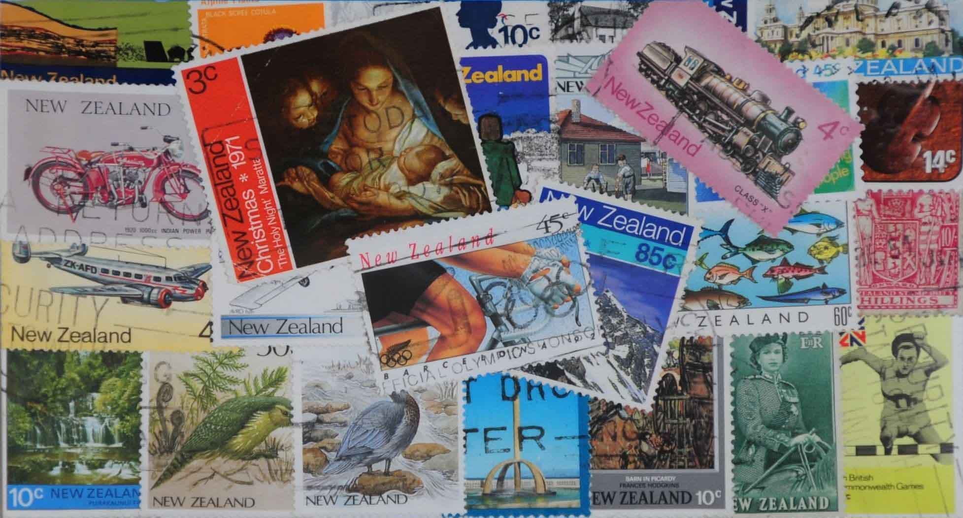 New Zealand 25 Stamps (Large Format) (L230)