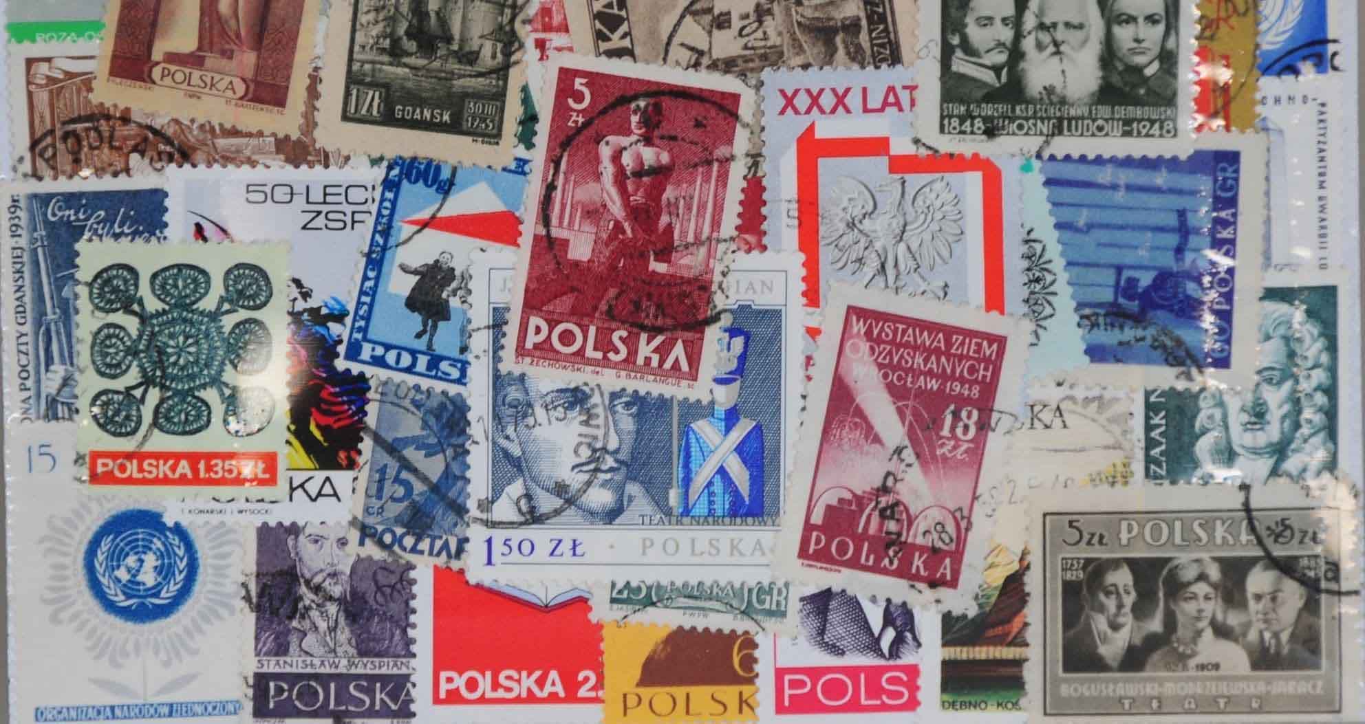 Poland 100 Stamps (Large Format) (L261A)