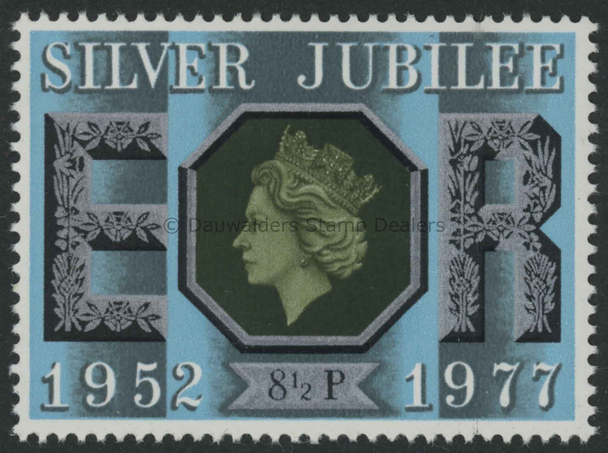 SG1033 8p 1977 Silver Jubilee