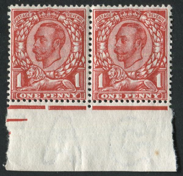 SG341a 1d bright Scarlet variety, no cross on crown U/M in pair with normal