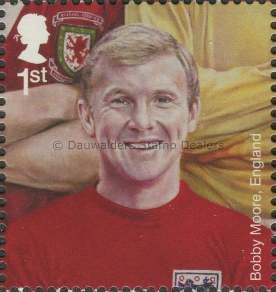 SG3470 1st Bobby Moore 2013 Football Heroes I