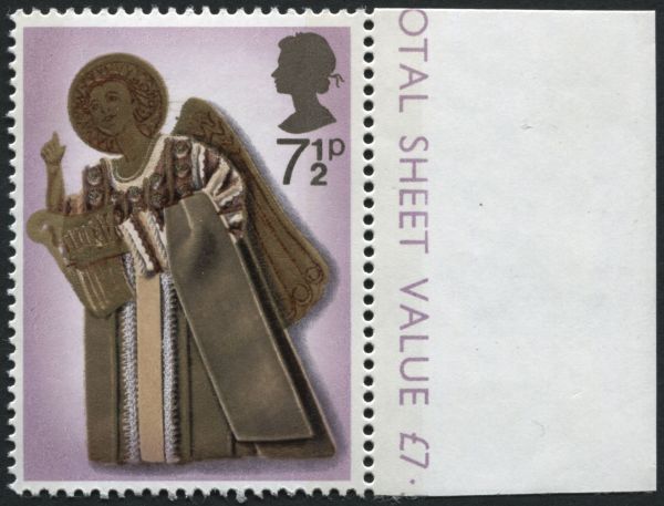 SG915a 7p Christmas, Ochre colour omitted U/M with normal for comparison