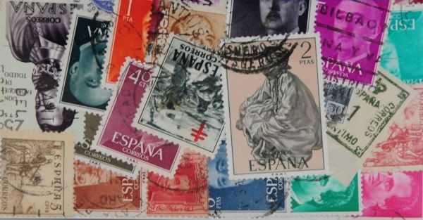 Spain 100 Stamps (L301)