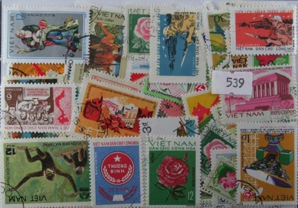 Vietnam 200 Stamps (539)